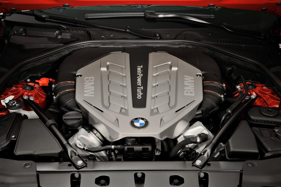  BMW 650i Coupe 2012 года  (фото 6 из 59)